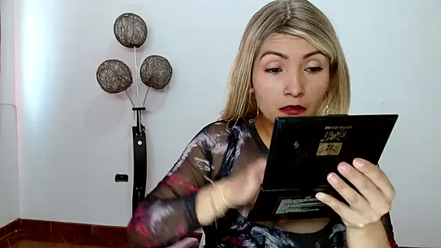 nanis milf online show from 12/19/25, 01:51