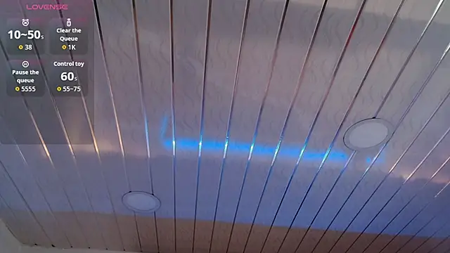 Cristal Velle online show from 09/17/25, 12:40