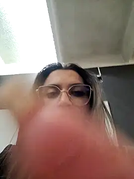 Isabella Varella online show from 03/14/25, 03:25