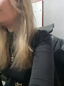 Isabella Varella online show from 01/14/26, 01:06