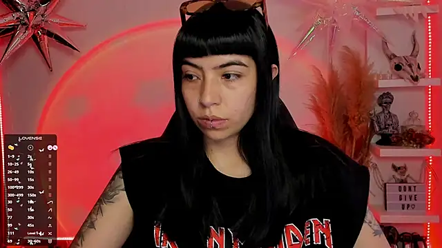 Saraa Desiree online show from 03/05/25, 10:54