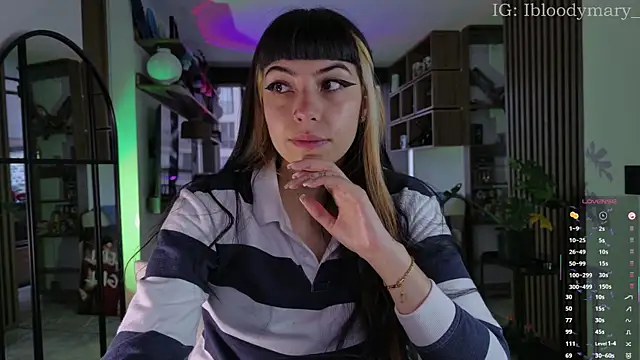 Saraa Desiree online show from 05/13/26, 08:06