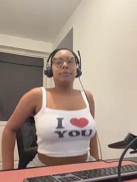 Melia Rayne online show from 02/13/26, 10:44