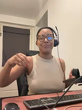 Melia Rayne online show from 03/10/26, 10:20