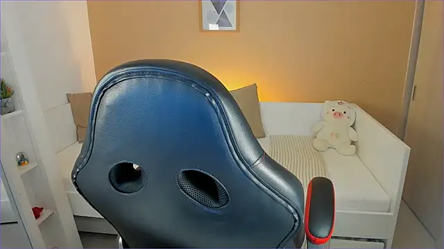 Snapshot of ValentinaMilann chatting on 02/05/26, 12:26 ValentinaMilann online show from 02/05/26, 12:26