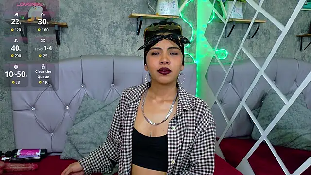 Devil AliceXo online show from 01/07/26, 09:06