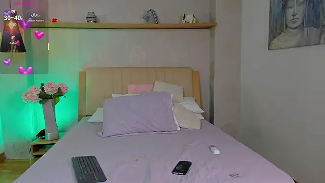 isabella winkler online show from 09/26/25, 04:22