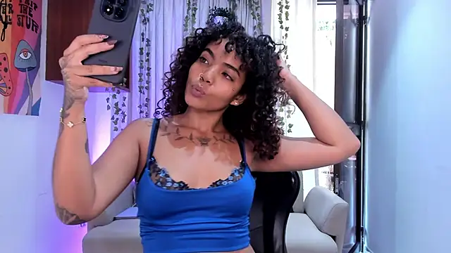 SarahLynn7 online show from 03/31/26, 06:41