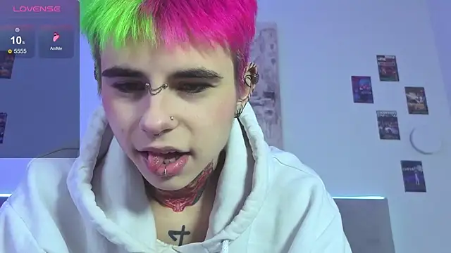 Snapshot of Alex_Vallley chatting on 10/05/25, 09:45 Alex Vallley online show from 10/05/25, 09:45