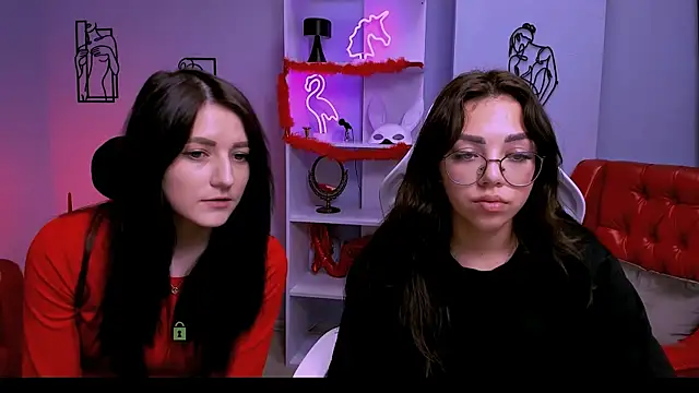 kiki swan online show from 03/13/25, 02:16