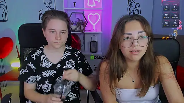 kiki swan online show from 09/20/25, 07:53