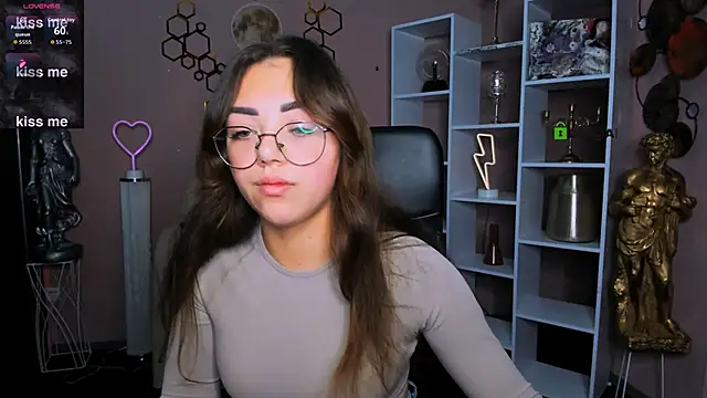 kiki swan online show from 11/21/25, 09:30