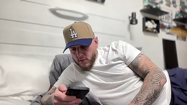 Snapshot of Thegreatwhitepipe chatting on 11/17/25, 10:43 Thegreatwhitepipe online show from 11/17/25, 10:43