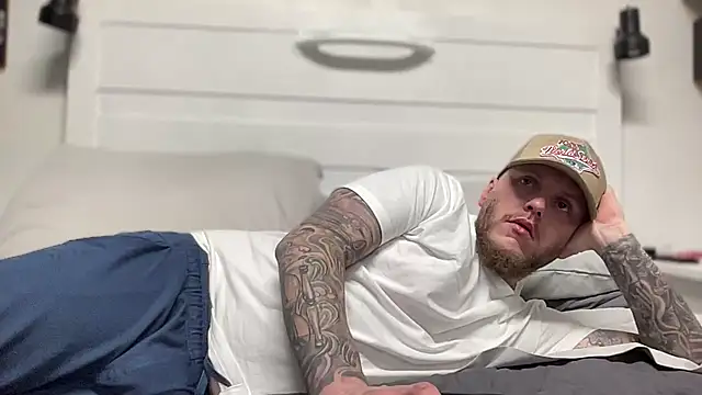 Snapshot of Thegreatwhitepipe chatting on 12/16/25, 08:52 Thegreatwhitepipe online show from 12/16/25, 08:52