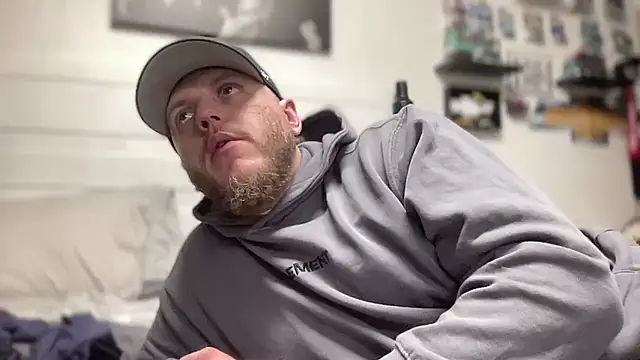 Snapshot of Thegreatwhitepipe chatting on 12/17/25, 09:04 Thegreatwhitepipe online show from 12/17/25, 09:04