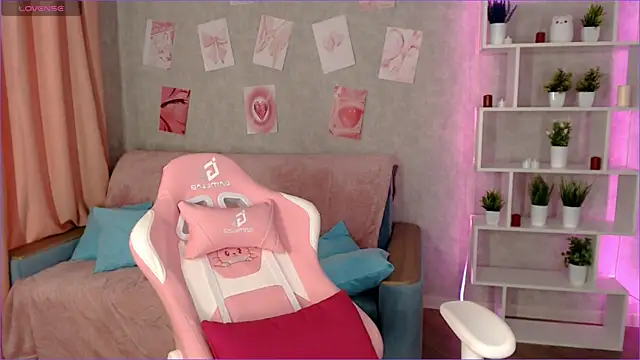 Cassie Scott online show from 03/16/25, 04:52