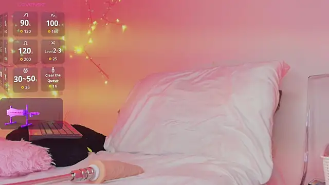 monse cat online show from 11/17/25, 03:45