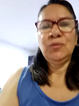 victoria wayne online show from 09/19/25, 09:54