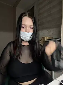 Snapshot of Viella_Rosewood chatting on 03/19/25, 10:09 Viella Rosewood online show from 03/19/25, 10:09