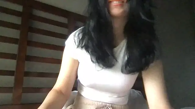 Snapshot of CoffeeM8te chatting on 03/12/25, 12:31 CoffeeM8te online show from 03/12/25, 12:31