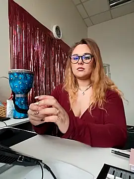 Juicy PeachLux online show from 11/16/25, 07:47