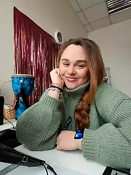 Juicy PeachLux online show from 11/30/25, 08:51