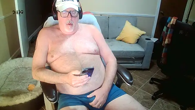 superbearboss online show from 12/20/25, 03:13