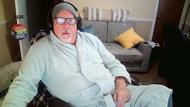 superbearboss online show from 01/19/26, 03:49