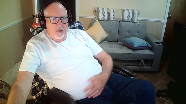 superbearboss online show from 03/31/26, 05:24