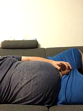 Derbaer1990 online show from 11/06/25, 08:21