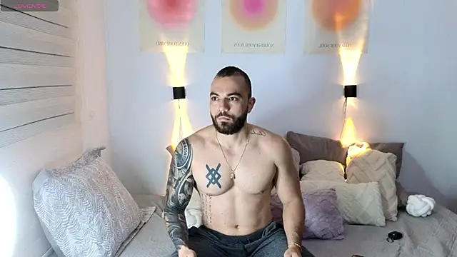 Isaac Carter online show from 03/12/25, 10:48