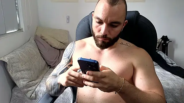 Isaac Carter online show from 02/08/26, 08:01