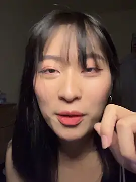 Snapshot of 214Jun chatting on 12/04/25, 05:21 214Jun online show from 12/04/25, 05:21