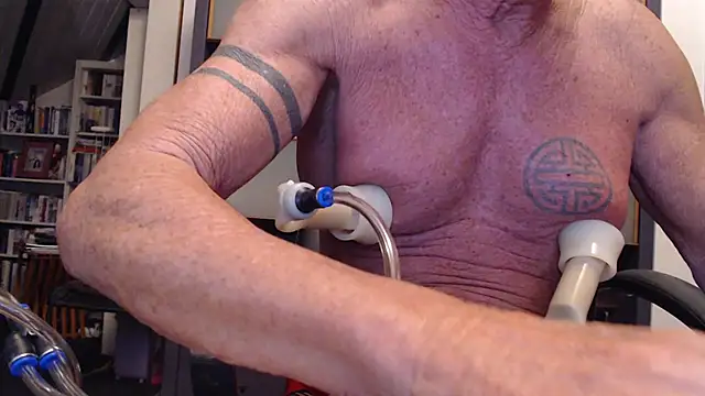 munichrubber online show from 10/06/25, 05:10