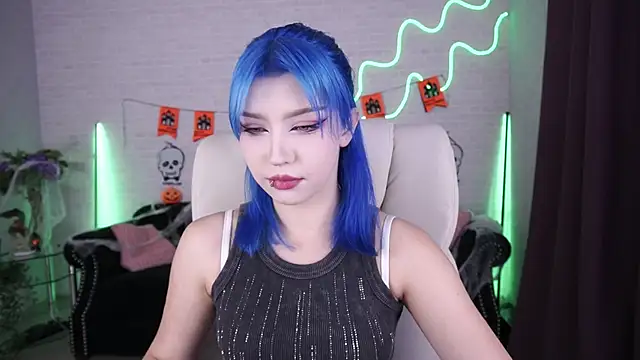 SelenaIris online show from 10/28/25, 08:55