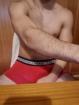 Snapshot of LucianDraven chatting on 03/08/25, 04:28 LucianDraven online show from 03/08/25, 04:28