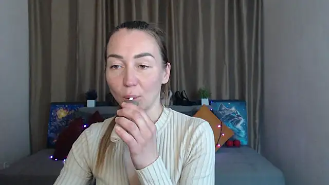 Kiss julli88I online show from 03/18/25, 09:32