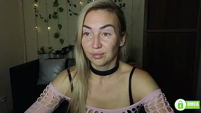 Kiss julli88I online show from 09/12/25, 05:24