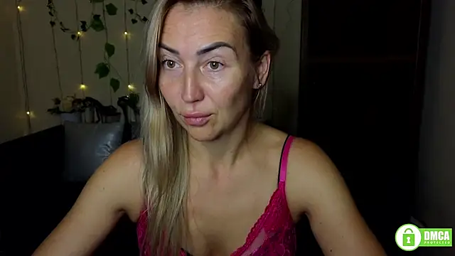 Kiss julli88I online show from 09/19/25, 05:24