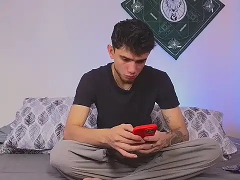 samevansx  online show from 09/26/25, 01:59