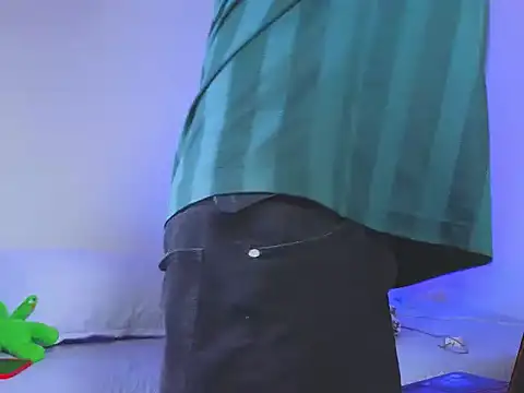 samevansx  online show from 11/28/25, 04:09