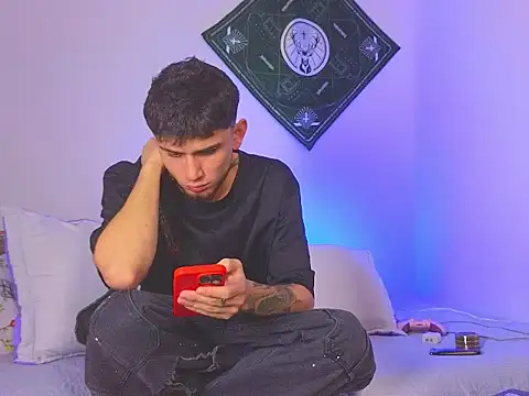 samevansx  online show from 11/29/25, 05:27