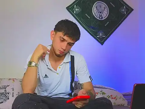 samevansx  online show from 12/02/25, 06:36