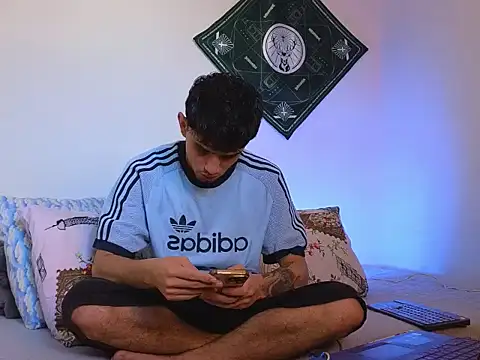 samevansx  online show from 01/17/26, 05:05