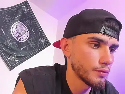 samevansx  online show from 03/26/26, 06:46