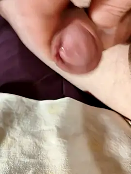 Snapshot of --Serhei-- chatting on 10/20/25, 08:31 --Serhei-- online show from 10/20/25, 08:31