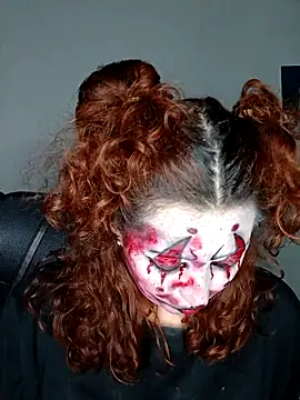 Luz delunaa online show from 10/25/25, 01:46