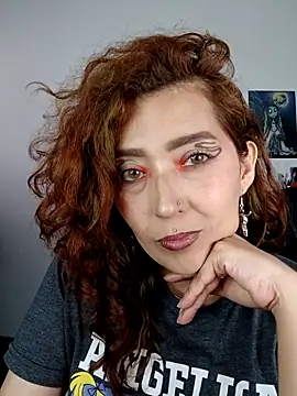 Luz delunaa online show from 03/14/26, 05:40