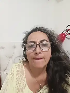AlessandraLeroy online show from 07/08/26, 01:43