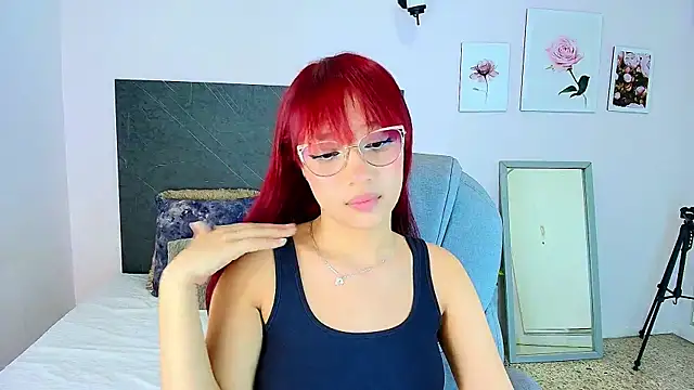 Snapshot of sharon_rosse__ chatting on 09/20/25, 02:56 sharon rosse online show from 09/20/25, 02:56